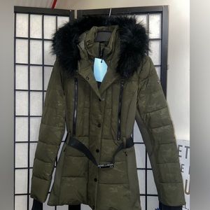 Michael Kors green camo winter coat with black faux fur trim nwot no belt
